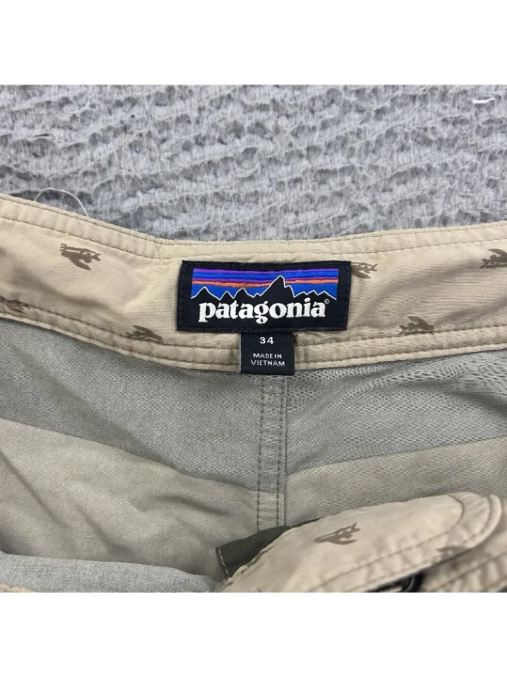 Patagonia Wayfarer Board Shorts Swim Trunks Mens Size 34 Green Brown Stripes